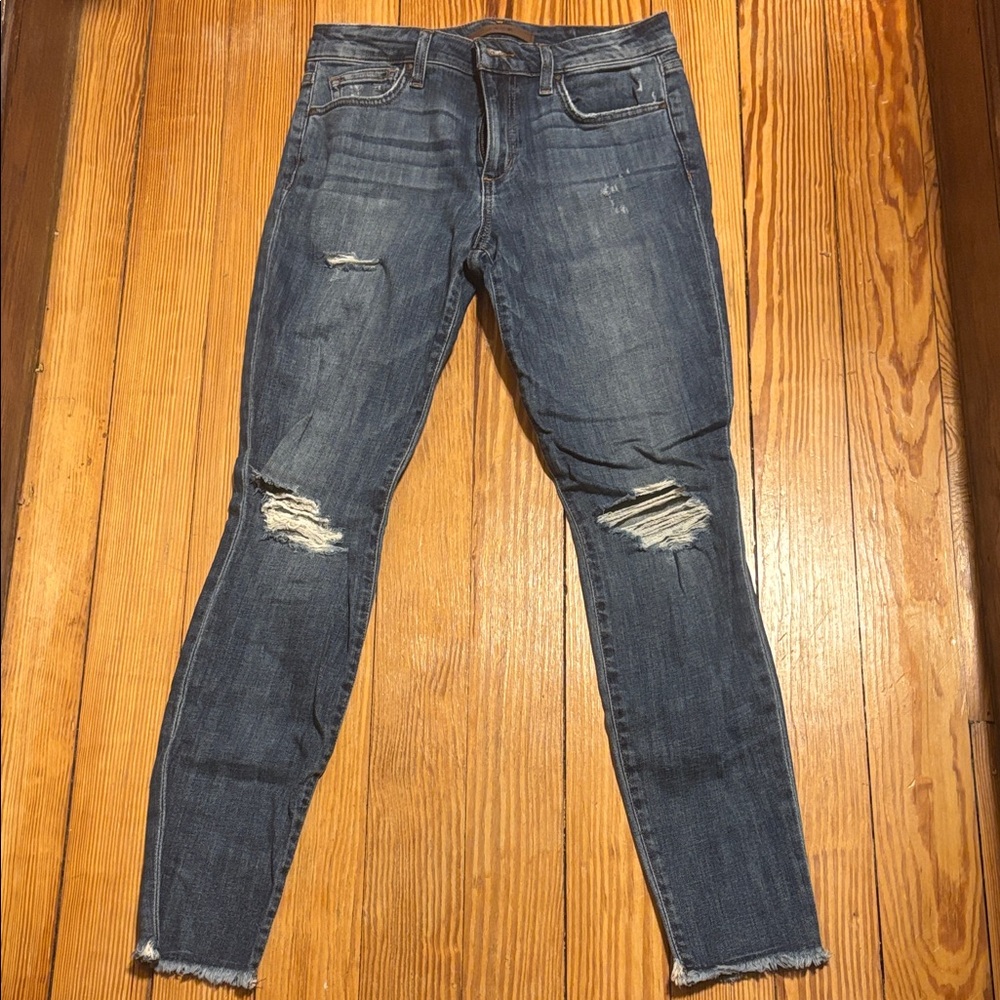 Joe’s Jeans Skinny Anke Distressed Size 26